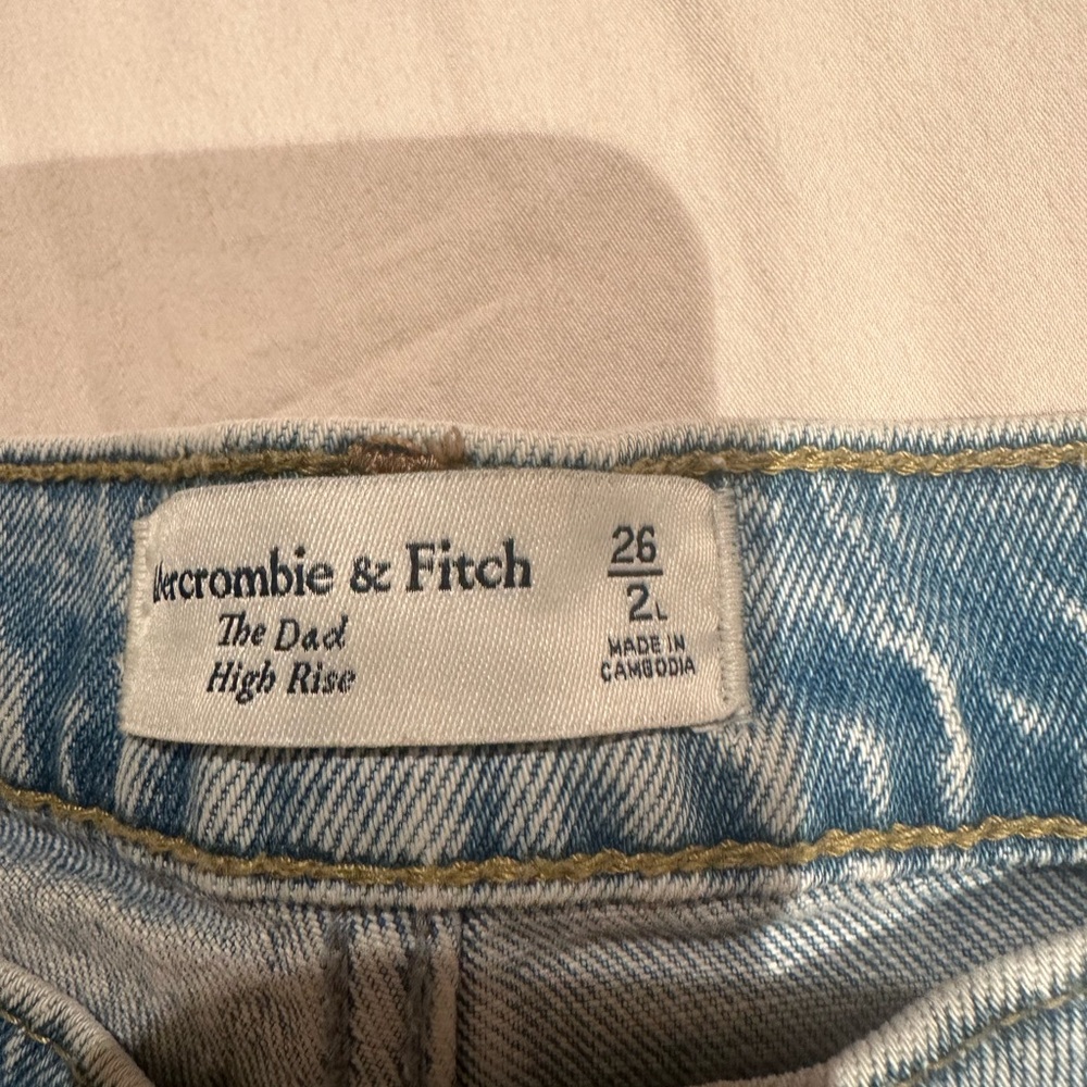 A&F High Rise Jeans in Long 💚 - Picture 4 of 4